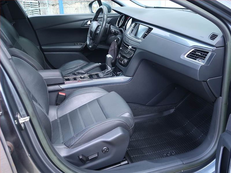 Peugeot 508 (2013) 2.0 HDi, Automat, Navi - fotka 9 z 18