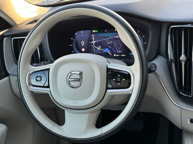 Volvo XC60 PLUS B4 AWD, POLESTAR, TZ - fotka 22 z 26