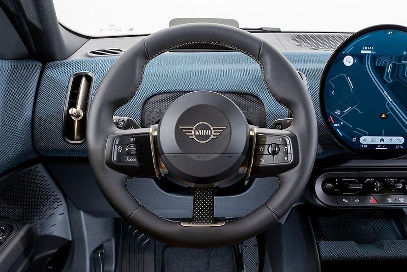 Mini Countryman 2024) - fotka 10 z 13