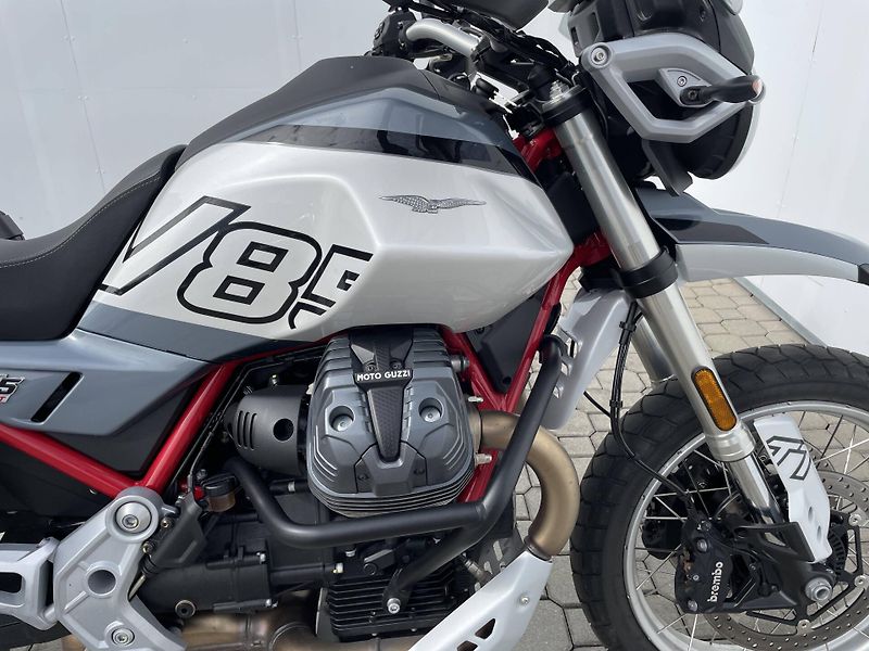 Moto Guzzi (2026) V85 TT E5+ - fotka 6 z 13