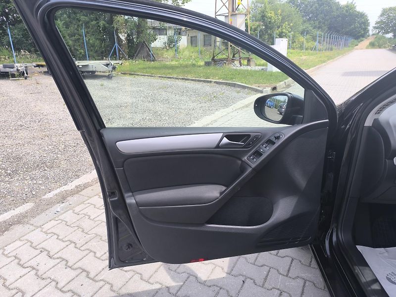 Volkswagen Golf (2010) 2.0 TDi 4x4 ČR,DOLOŽENÉ KM - fotka 10 z 25