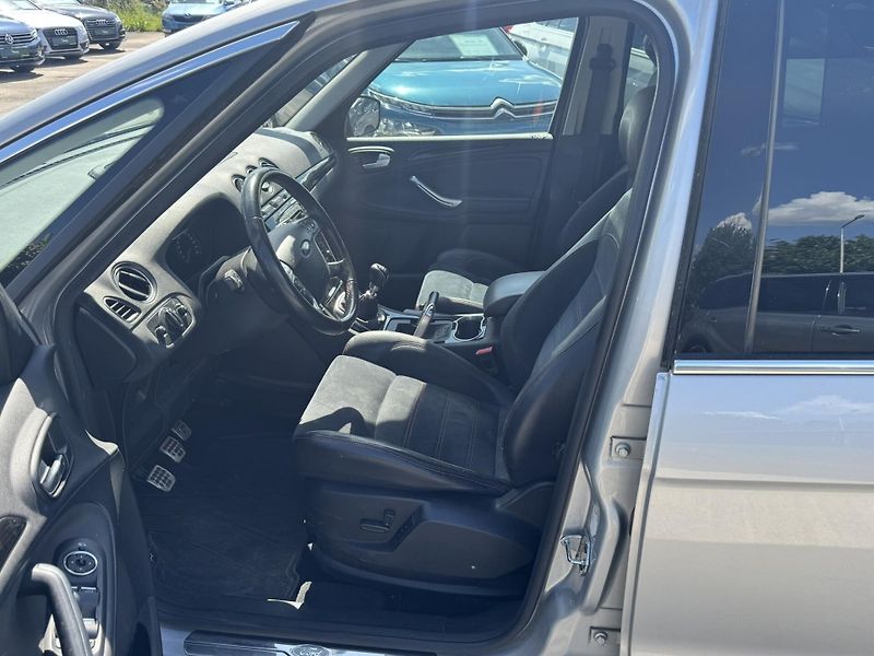 Ford S-MAX - fotka 5 z 13