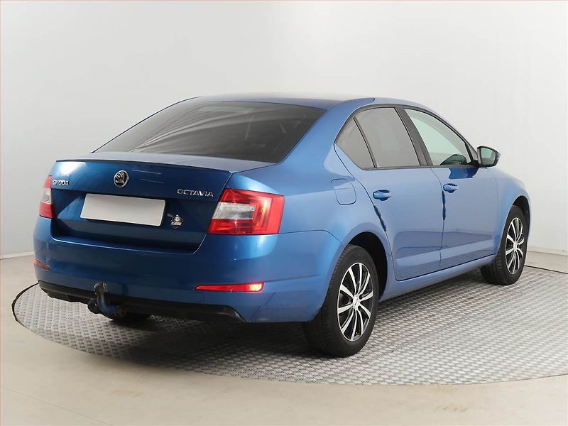 Škoda Octavia (2015) Ambition 1.4 TSI, Tempomat - fotka 5 z 15
