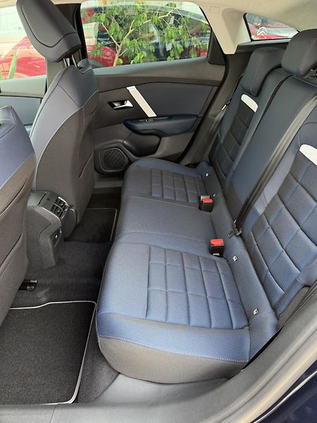 Citroën C4 (2026) COLLECTION HYBRID 145k AUT - fotka 10 z 11