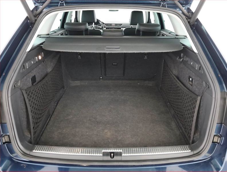 Škoda Superb (2019) Style 2.0 TDI, Automat, Kůže - fotka 11 z 22