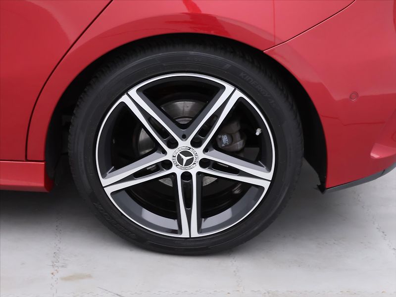 Mercedes-Benz Třídy A 1,5 180d 85kW Aut. CZ Navi - fotka 25 z 32