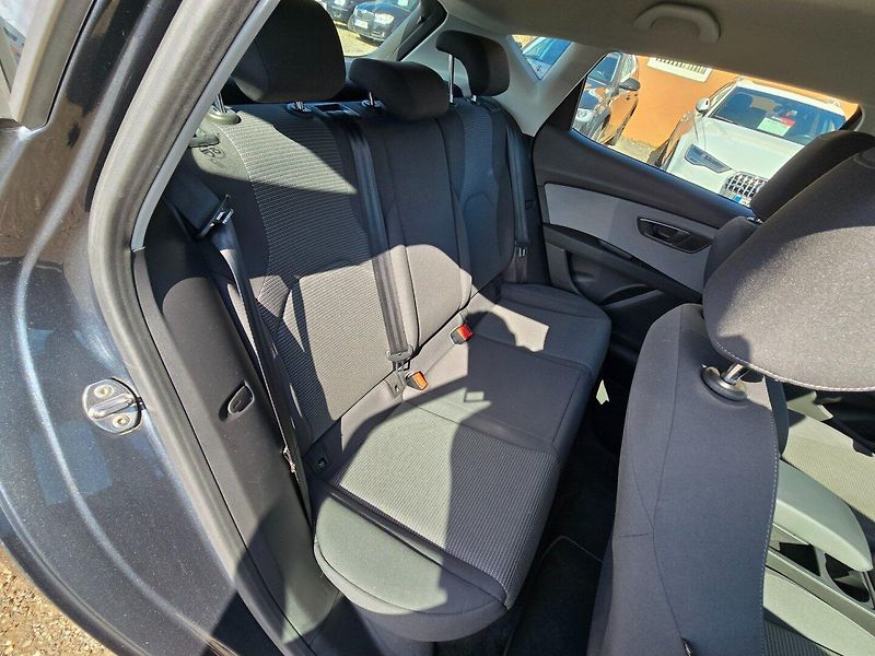 Seat Leon (2021) 1.5 TSGi Style DSG - fotka 19 z 22
