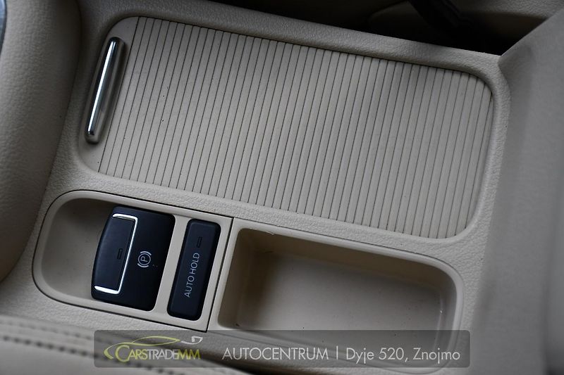 Volkswagen Tiguan 2.0TDi 103kW PANO TAŽNÉ - fotka 37 z 54
