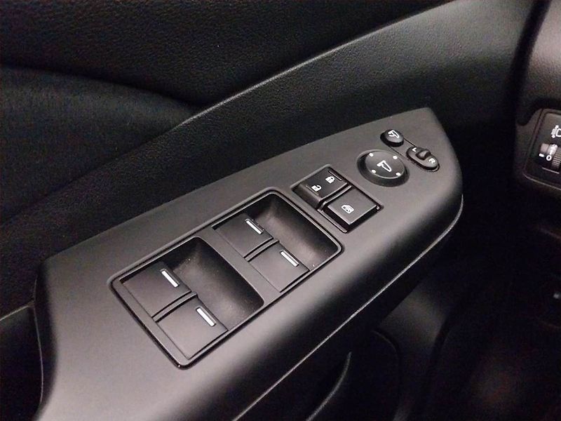 Honda CR-V (2013) Comfort 2.0 i-VTEC, 4X4, ČR - fotka 18 z 20