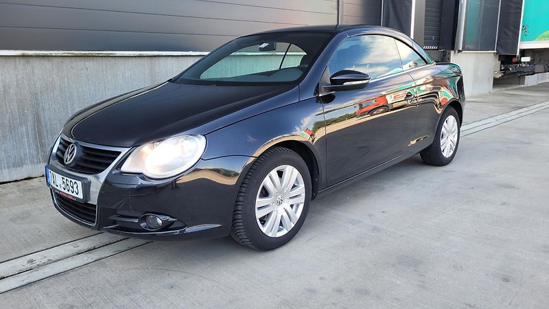Volkswagen EOS (2010) 1,4 TSI 90KW - fotka 4 z 21