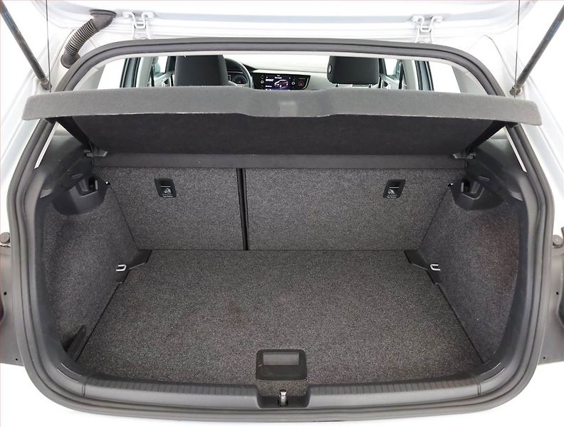 Volkswagen Polo (2018) 1.0 TSI, ČR,1.maj, Serv.kniha - fotka 17 z 18