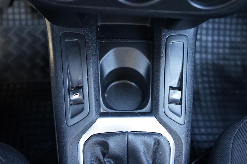 Citroën C-Elysée 1,2 PureTech  Feel - fotka 16 z 22