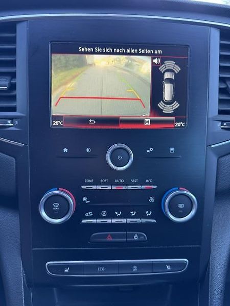 Renault Mégane (2019) 1.3 TCe Limited, NOVÝ MOTOR! - fotka 21 z 35