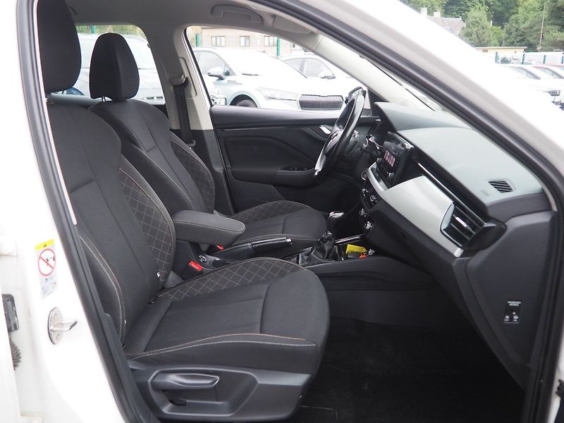 Škoda Kamiq (2022) 1.0 TSi, 81 kW, AT - fotka 16 z 32