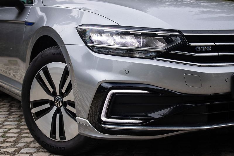 Volkswagen Passat - fotka 9 z 21