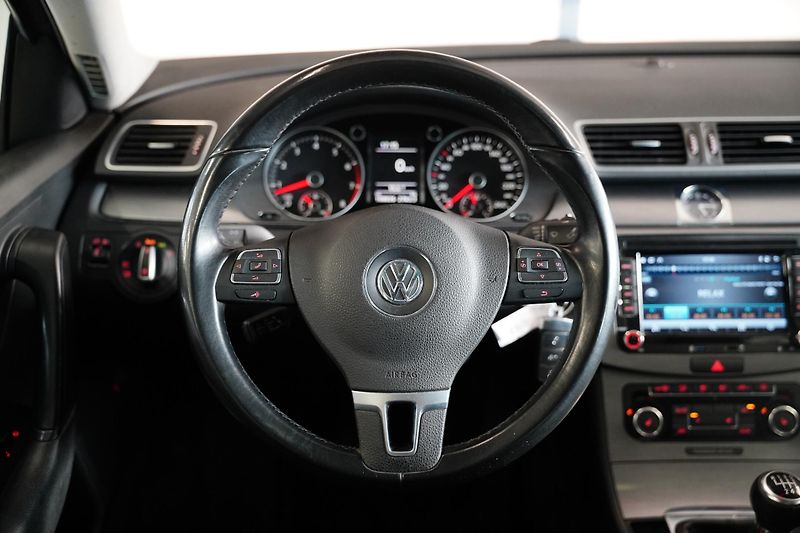 Volkswagen Passat - fotka 18 z 27