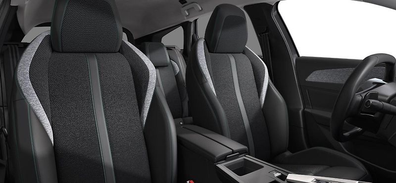 Peugeot 308 SW ALLURE BlueHDi 130 EAT8 - fotka 9 z 10