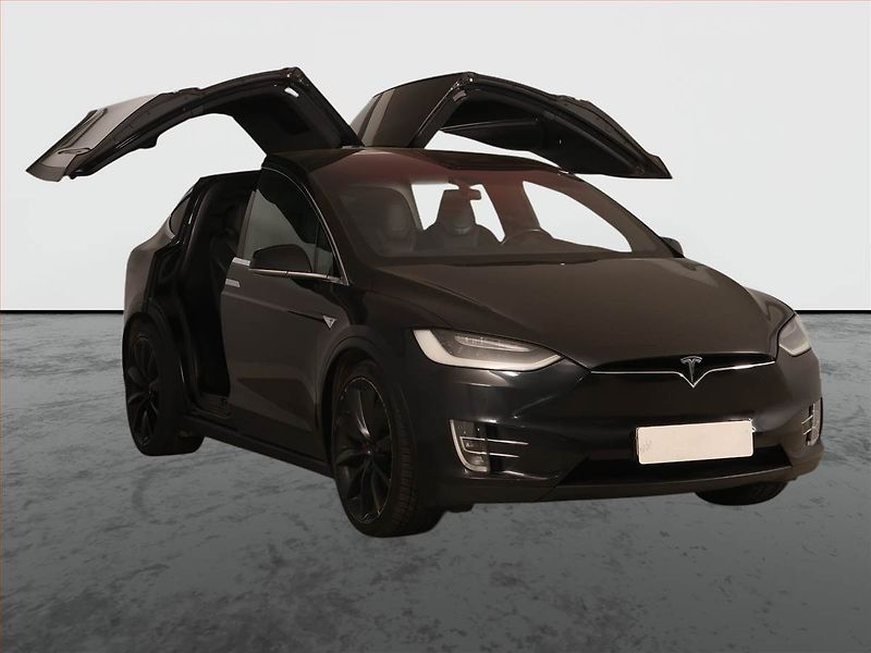 Tesla Model X (2016) P90D, SoH 89% - fotka 23 z 27