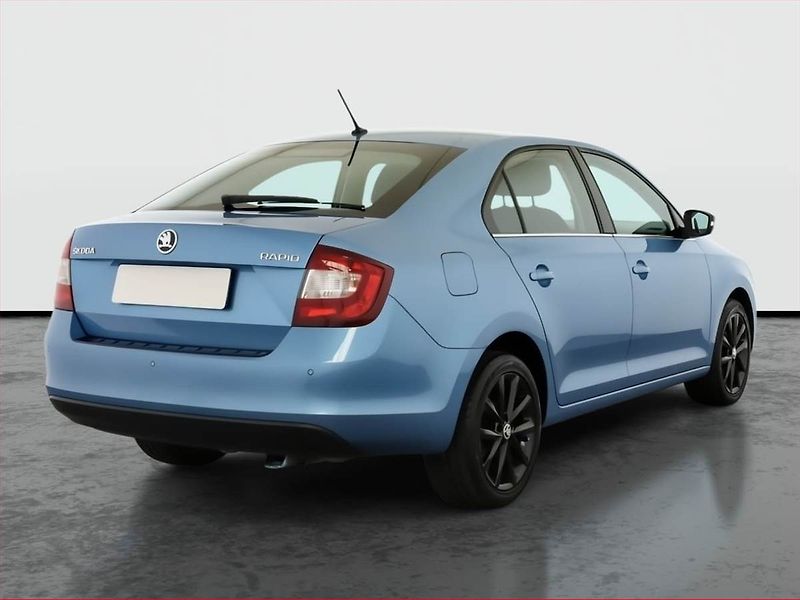 Škoda Rapid (2018) Style 1.0 TSI, Park. senzory - fotka 5 z 16