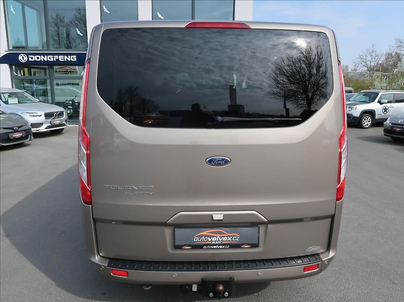 Ford Tourneo Custom 2,0 EcoBlue,96kW,8míst,automat - fotka 8 z 29