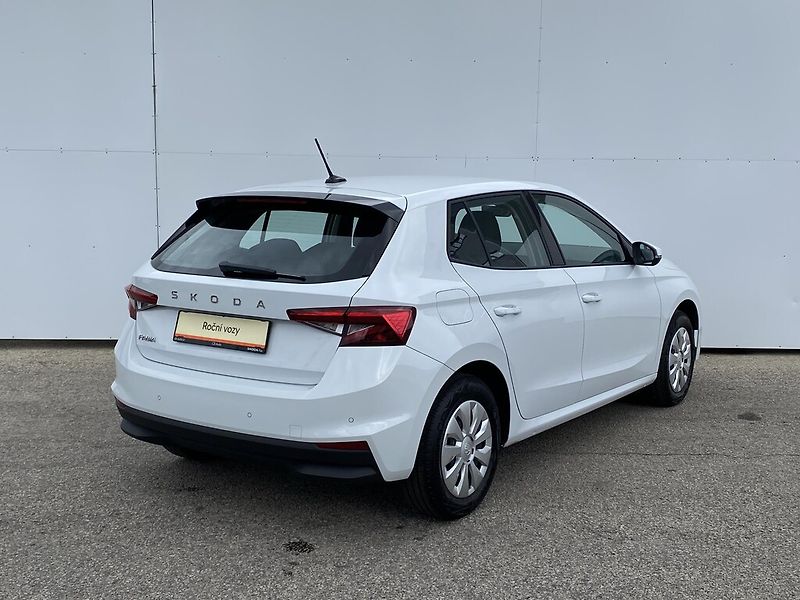 Škoda Fabia 1,0 MPI 59 kW Selection - fotka 2 z 26