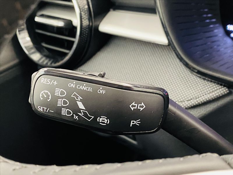 Škoda Fabia 1,0 MPI 59kW Selection - fotka 19 z 24