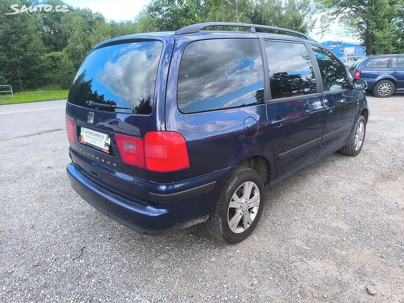 Seat Alhambra (2009) 4X4,1,9TDI,7M,TZ,KRÁSNÁ,1MAJ64 - fotka 3 z 27