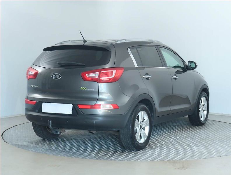 Kia Sportage (2010) 1.7 CRDi, Tempomat - fotka 5 z 15