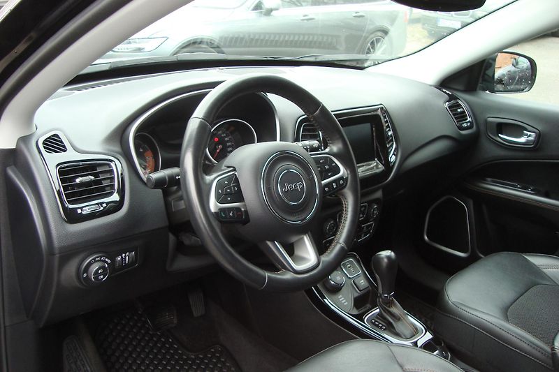 Jeep Compass (2019) LIMITED 2.0 CRD, 4x4 - fotka 34 z 86