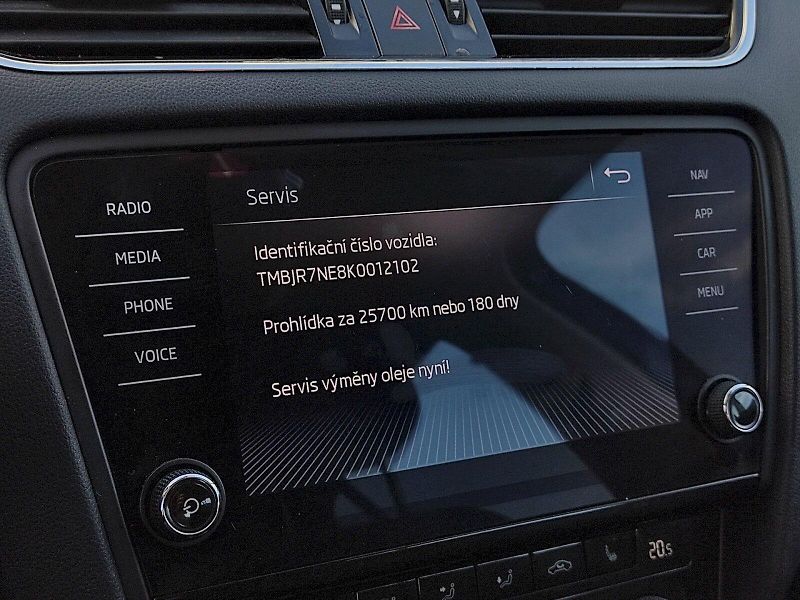 Škoda Octavia (2018) Combi Ambition 1,5 tsi 110 Kw - fotka 9 z 33