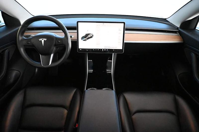 Tesla Model 3 (2019) RWD LED Kamera Range Plus 229 - fotka 12 z 33