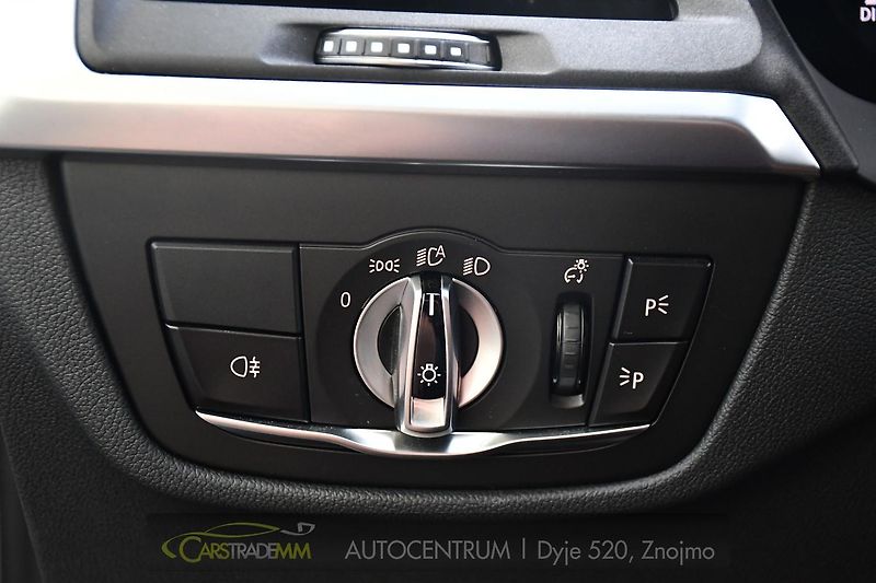 BMW X3 xDrive30d M-SPORT 1M ČR - fotka 25 z 54