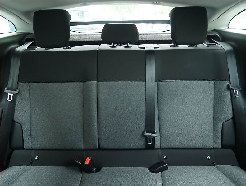 Citroën C4 (2021) 1.2 PureTech, Navi, Tempomat - fotka 10 z 18