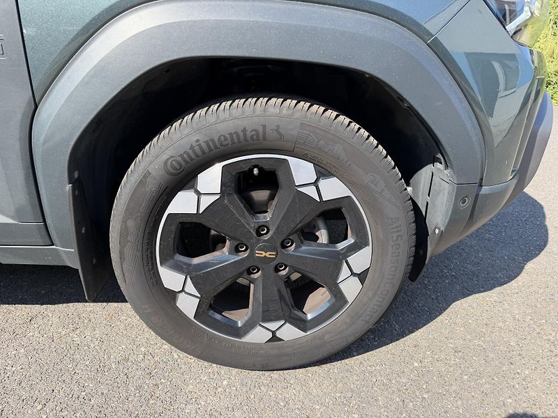 Dacia Duster 1,2i 96kW 4x4  - fotka 4 z 24