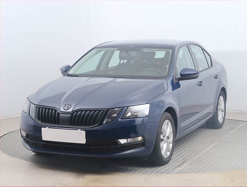 Škoda Octavia (2018) Ambition 1.0 TSI, Tempomat - fotka 2 z 14