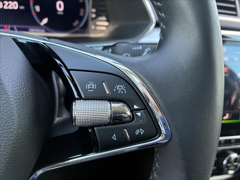 Škoda Superb 2,0 TAŽNÉ,EL.KUFR,KAMERA - fotka 19 z 32