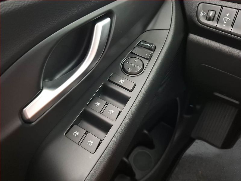Hyundai i30 (2019) 1.4 T-GDI, Automat, Navi - fotka 21 z 21