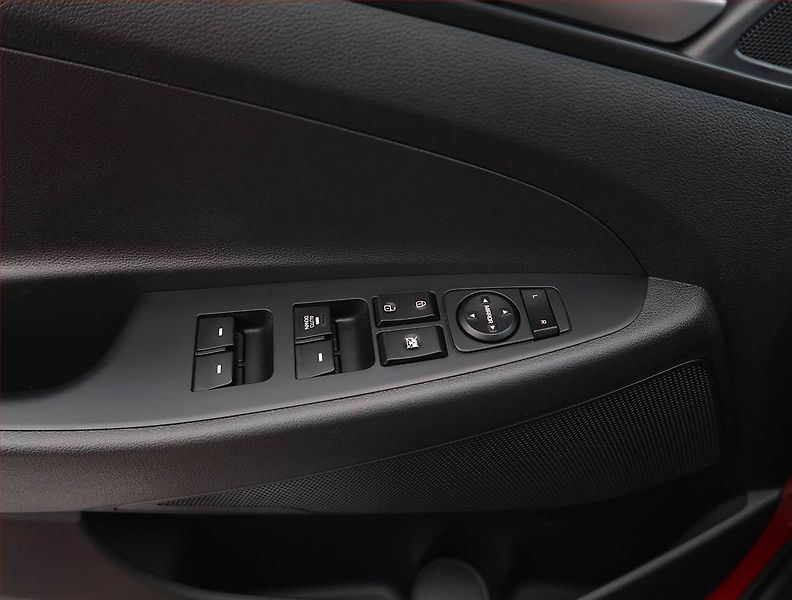 Hyundai Tucson (2019) 1.6 GDI, Serv.kniha, Tempomat - fotka 17 z 18
