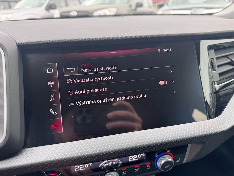 Audi A1 (2019) 2,0 TFSI 147 KW S-LINE DPH - fotka 34 z 50