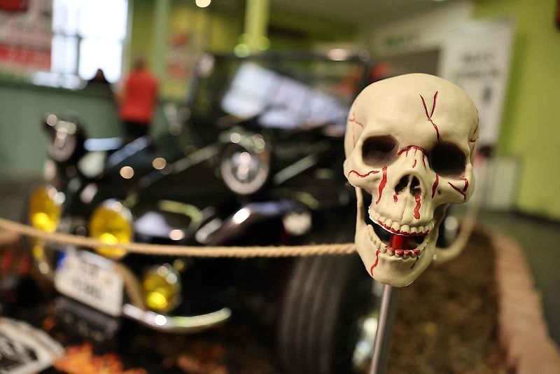 Z autosalonu v Lysé v pátek 1. listopadu 2024.