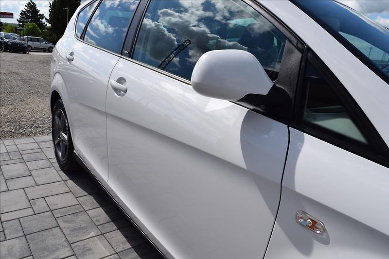 Seat Altea 1,2 TSI 77KW PO ROZVODECH - fotka 9 z 51