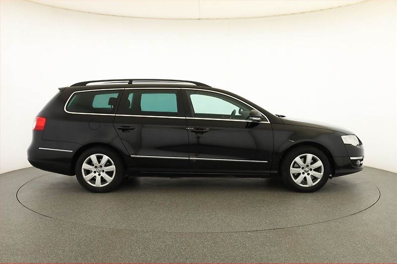 Volkswagen Passat (2009) 1.4 TSI EcoFuel, nová STK - fotka 6 z 14