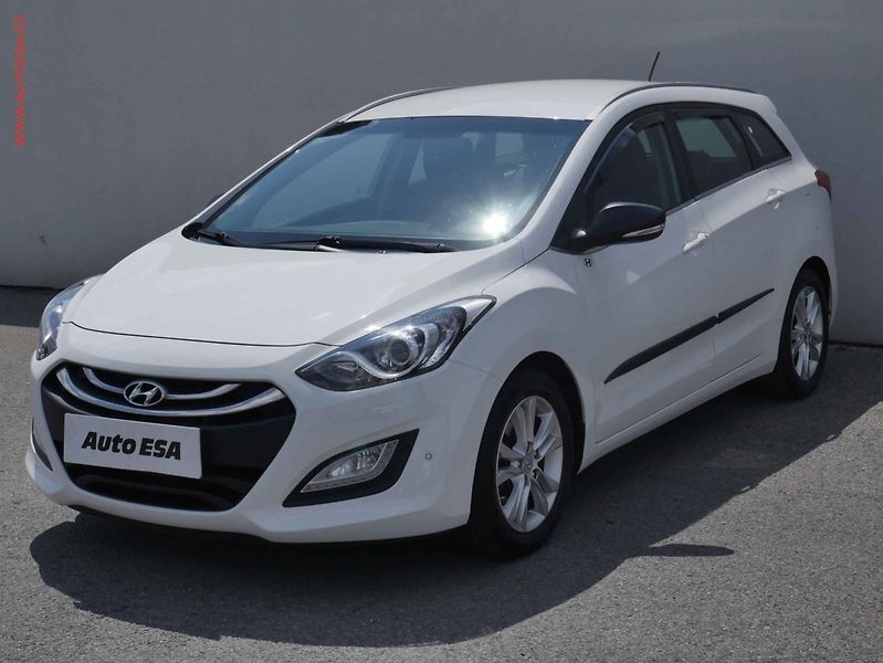 Hyundai i30 (2014) 1.6 VVTi, ČR, AC, tempo - fotka 3 z 15