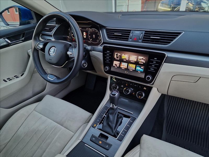 Škoda Superb 2.0TDI DSG Style,ČR,1.Majitel - fotka 39 z 50