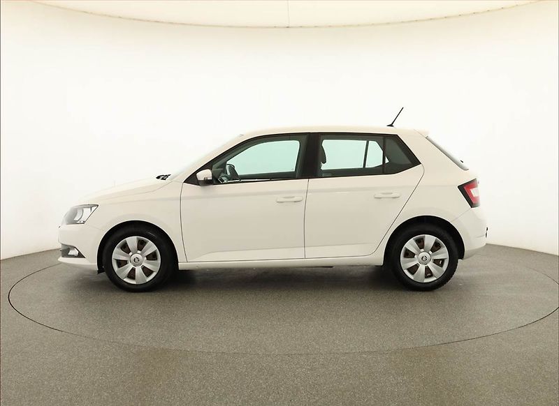 Škoda Fabia (2015) Ambition 1.0, Serv.kniha - fotka 3 z 16