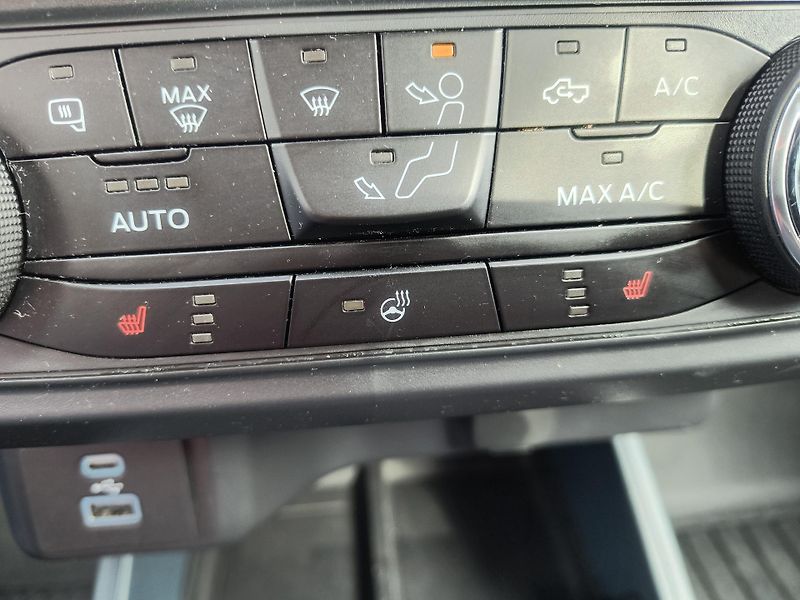 Ford Maverick 2.5 Full Hybrid eCVT/TAŽNÉ/LED - fotka 54 z 69