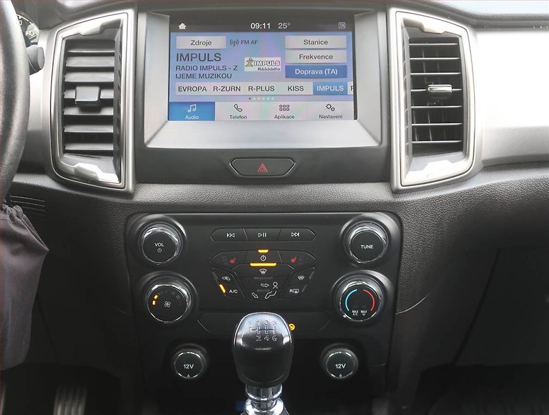Ford Ranger (2022) XLT 2.0 EcoBlue - fotka 12 z 20
