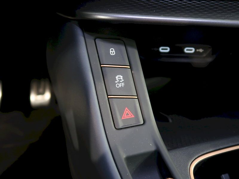 Cupra Terramar (2026) 2.0TSI 150KW 4x4 DSG - fotka 35 z 40