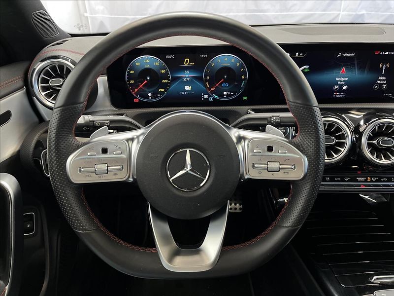 Mercedes-Benz CLA 250 e Shooting Brake AMG Line - fotka 10 z 23
