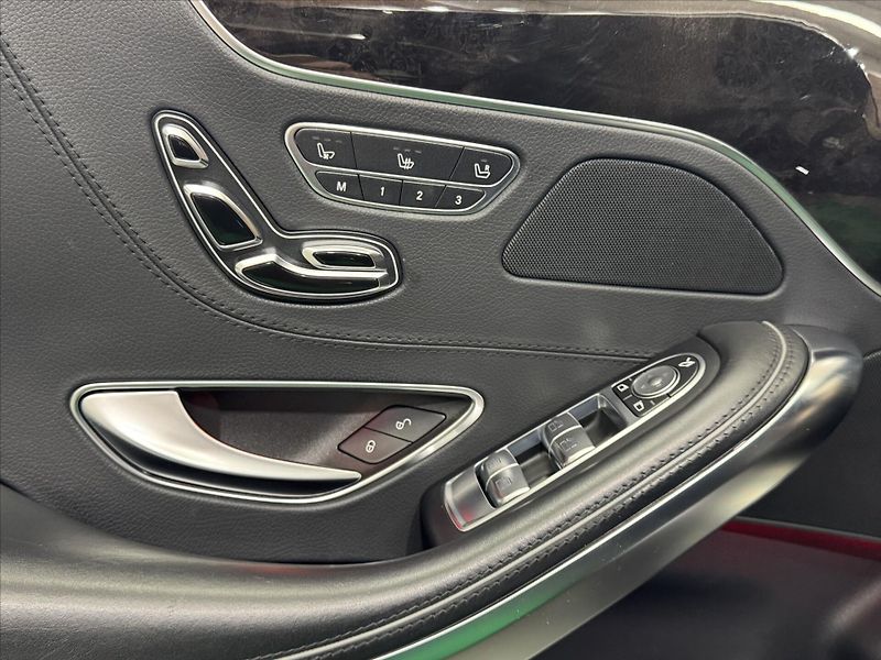 Mercedes-Benz Třídy S 500 4M AMG MASÁŽE ILS - fotka 5 z 23